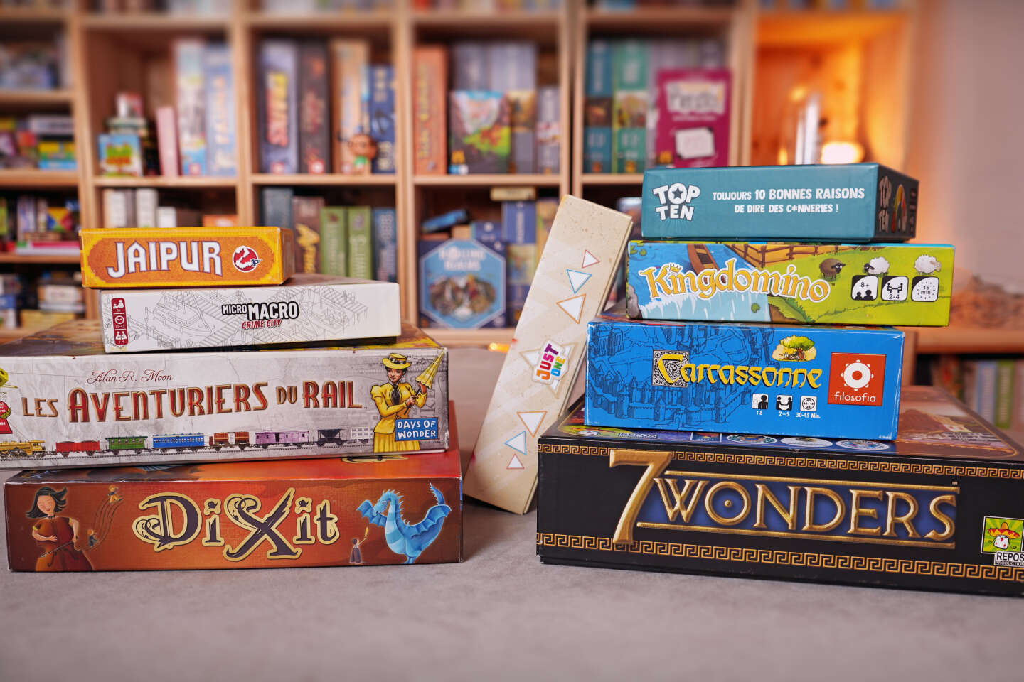 Des jeux de société pour initier les enfants à l'histoire et la géographie jeux de société éducatifs pour enfants avec cartes historiques et globes terrestres